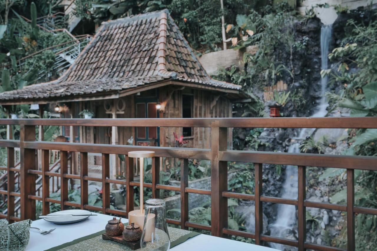 The Sebali Resort Ubud Eksteriør bilde A traditional onsen