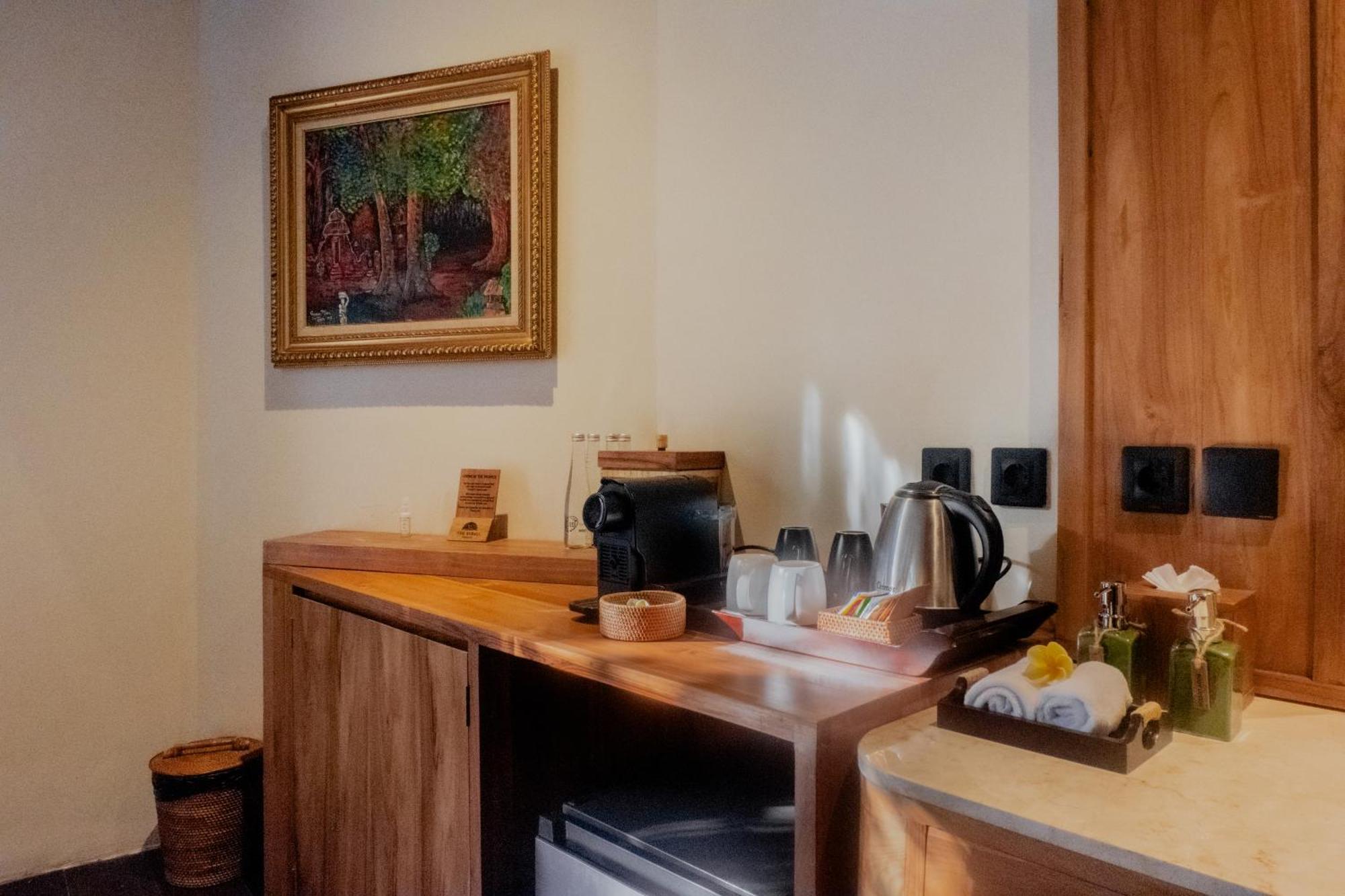 The Sebali Resort Ubud Eksteriør bilde A Nespresso machine in a hotel room